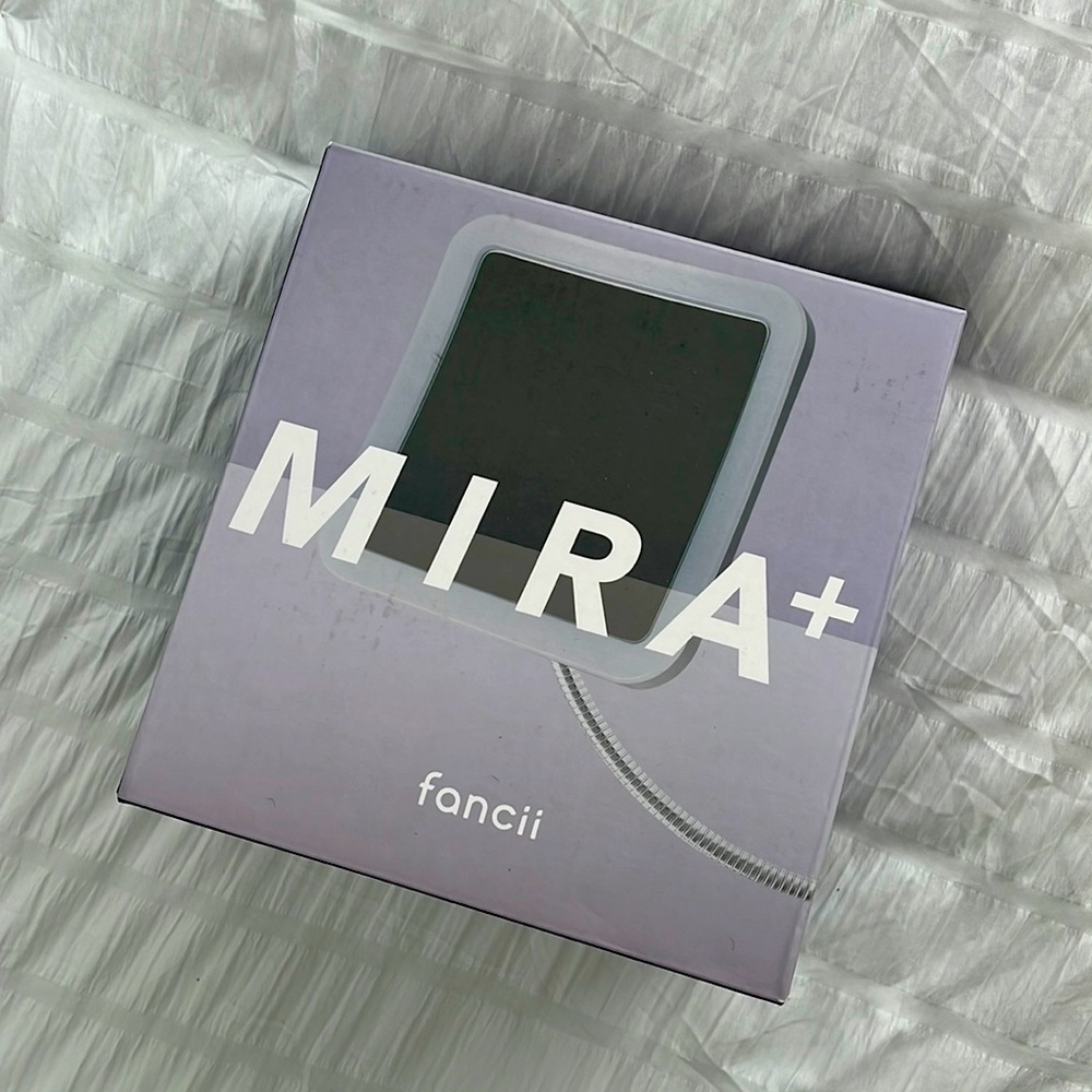 Fancii Mira magnifying mirror